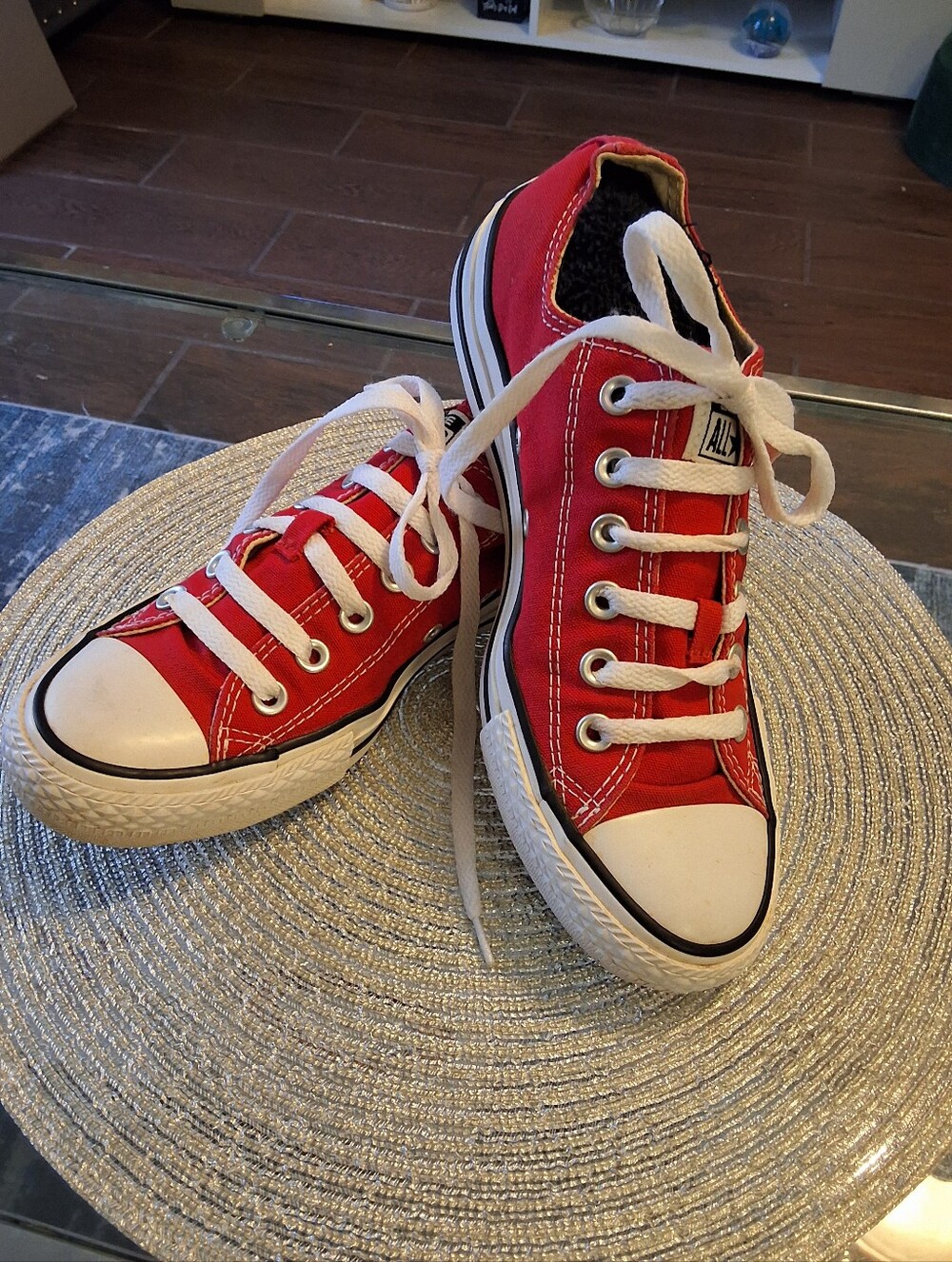​Converse Chuck Taylor All Star Low Top Red Canvas Sneakers Unisex M 6 / W 8 M96